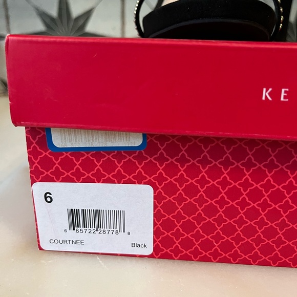 NEW Kelly & Katie Courtney Studded Heels - Picture 10 of 11